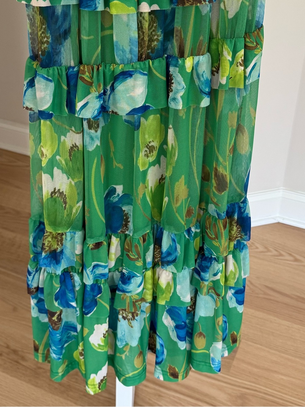 Aqua Floral Mesh Maxi Dress - size small from Bloomongdales - Picture 4 of 10